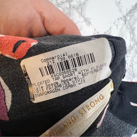 Kate Spade tap shorts with flounce hem floral day Disco print Sz 4 - Picture 5 of 6